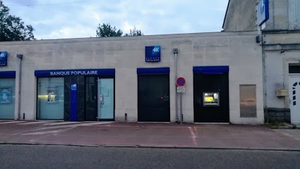 Banque Populaire Aquitaine Centre Atlantique, Banque à Léognan