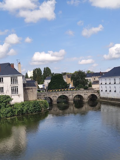 Crédit Agricole Sablé sur Sarthe - Banque Assurance, Banque à Sablé-sur-Sarthe