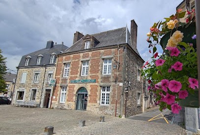 Crédit Agricole - Agence Rocroi, Banque à Rocroi