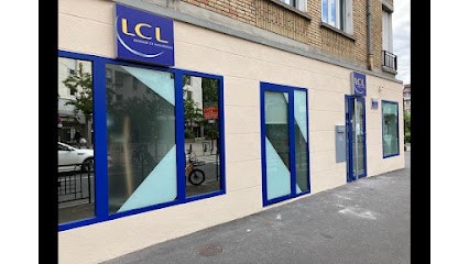 LCL Bank and Insurance, Banque à Suresnes