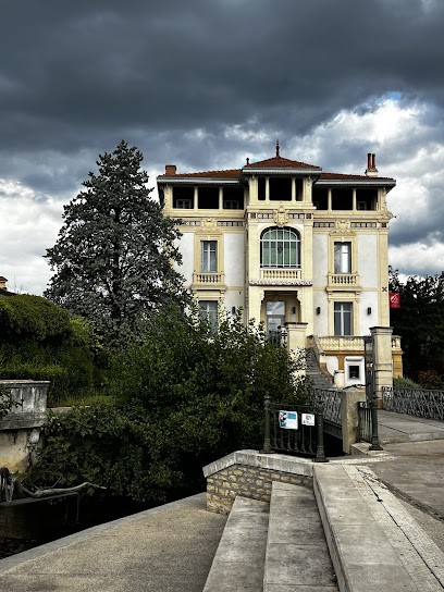 Caisse D'Epargne Isle Sur La Sorgue, Banque à L'Isle-sur-la-Sorgue