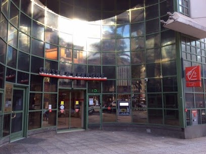 Caisse D'Epargne Hyeres-Ville, Banque à Hyères