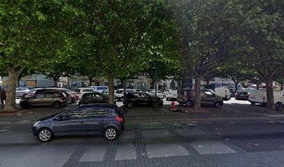 Caisse D'Epargne Voiron Le Mail, Banque à Voiron