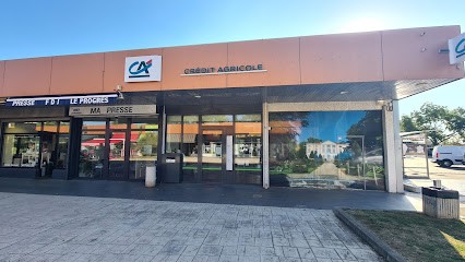 Crédit Agricole Centre Est à Grigny, Banque à Grigny