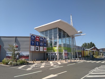 Carrefour Banque, Banque à Langueux