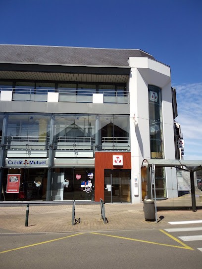 Crédit Mutuel, Banque à Laval