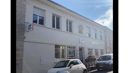 Crédit Agricole Agence De Lussac, Banque à Lussac