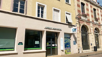 Crédit Agricole Centre-est à Lugny, Banque à Lugny