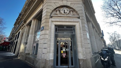 LCL PORTE SAINT MARTIN - Banque et Assurance, Banque à Paris 03