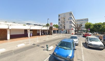 The Caisse D'Epargne Caillols, Banque à Marseille 12