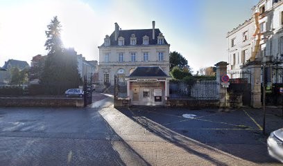 Caisse d'Epargne Alencon Bretagne, Banque à Alençon
