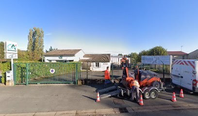 Crédit Agricole Centre-est à St Martin Belle Roche, Banque à Saint-Martin-Belle-Roche
