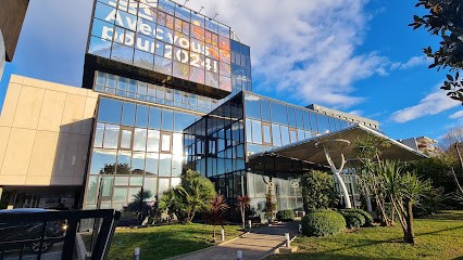 Crédit Agricole Centre D'Affaires Entreprises ST LAURENT DU VAR, Banque à Saint-Laurent-du-Var