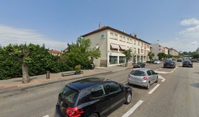 Crédit agricole Centre-est à Roussillon, Banque à Roussillon