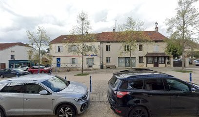Crédit Mutuel, Banque à Fontaine-Française