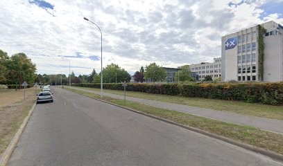 Val De France Transactions, Banque à Montigny-le-Bretonneux