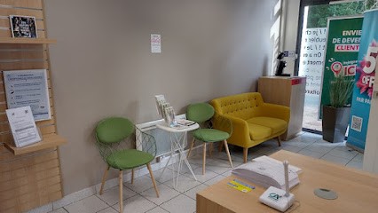 Crédit Agricole Savigné L' Eveque - Banque Assurance, Banque à Savigné-l'Évêque