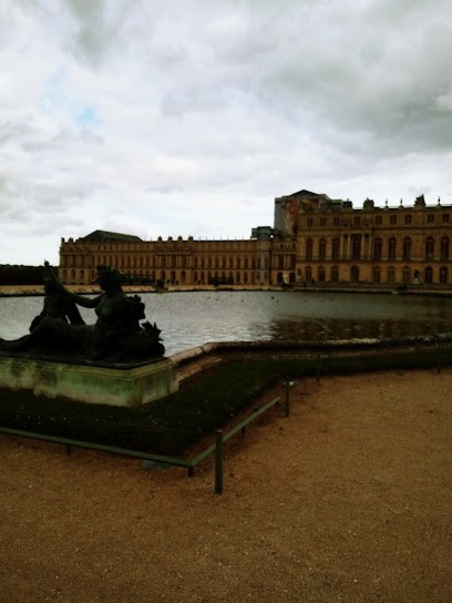 CIC Banque Privée, Banque à Paris 07