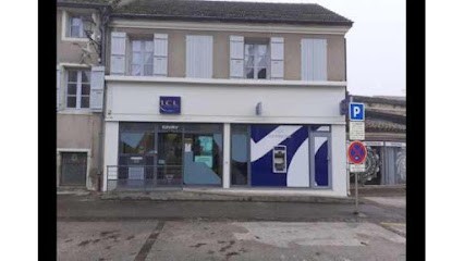 LCL Banque et assurance, Banque à Givry