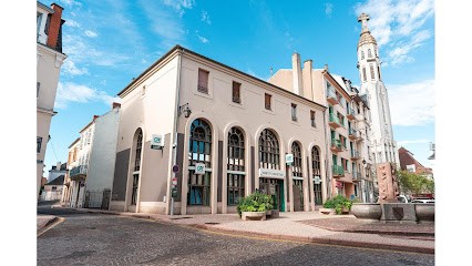Crédit Agricole Centre France - Vichy Place D'Allier, Banque à Vichy