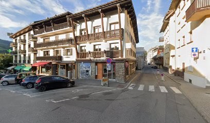 CA des Savoie, Banque à Megève