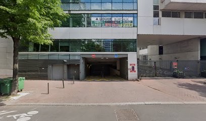 Santander Consumer Banque, Banque à Levallois-Perret