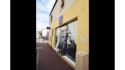 LCL Banque et assurance, Banque à Achères