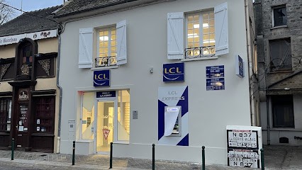 LCL Banque et assurance, Banque à Milly-la-Forêt