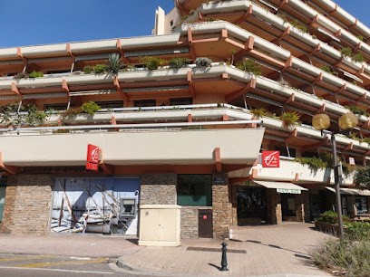 Caisse D'Epargne Le Lavandou, Banque au Lavandou