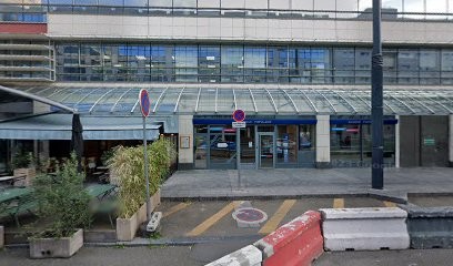 Banque Populaire Val De France, Banque à Montigny-le-Bretonneux