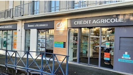 Crédit Agricole Saumur Les Ponts - Banque Assurance, Banque à Saumur
