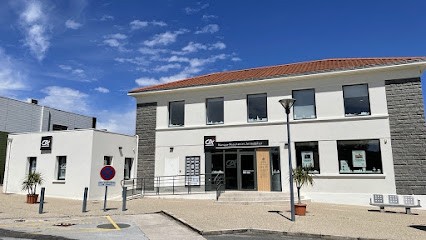 Crédit Agricole Charente-Maritime Deux-Sèvres, Banque à Nueil-les-Aubiers