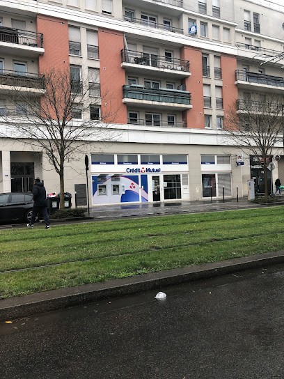 Crédit Mutuel, Banque à Saint-Denis