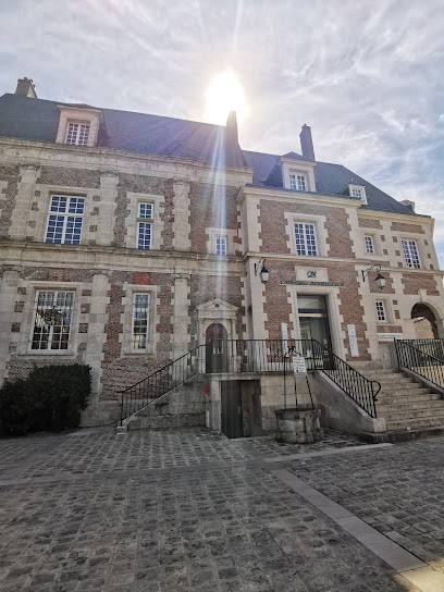 Crédit Agricole Centre Loire - Montargis Jules Ferry, Banque à Montargis