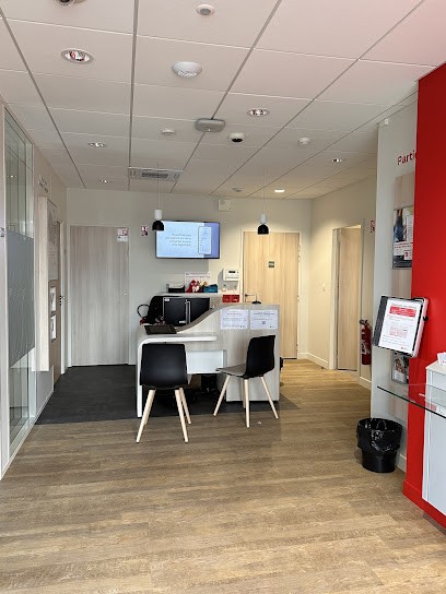 Caisse D'Epargne Saint Germain Du Puy, Banque à Saint-Germain-du-Puy