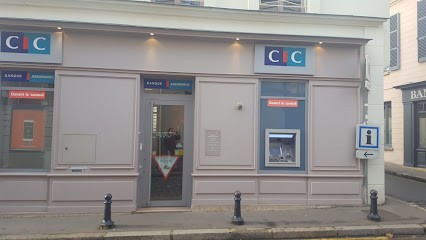 CIC, Banque à Montfort-l'Amaury