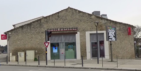Caisse D'Epargne Coustellet, Banque à Maubec