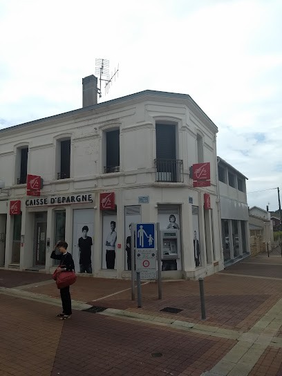 Caisse D'Epargne Fouras, Banque à Fouras