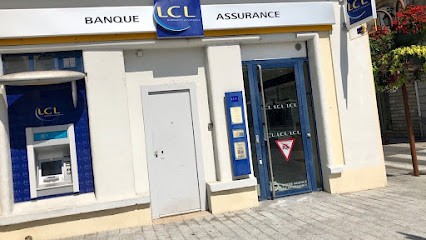 LCL Banque Et Assurance, Banque à Nay