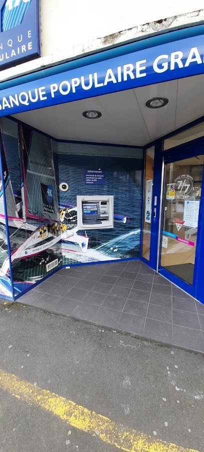 Banque Populaire Grand Ouest, Banque à L'Aigle