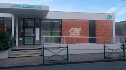 Crédit Agricole Val De France, Banque à Toury