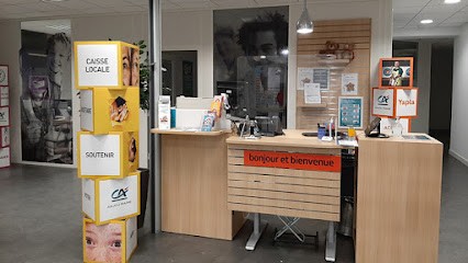 Crédit Agricole Laval Cathédrale - Banque Assurance, Banque à Laval