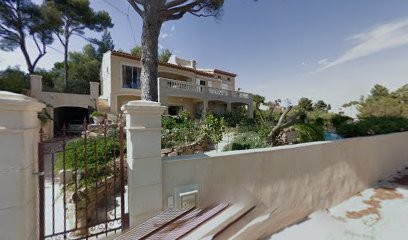 Raymond Biré, Banque à La Garde