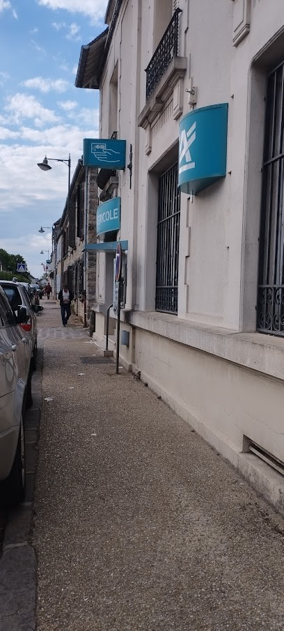 Crédit Agricole Brie Picardie, Banque à La Chapelle-la-Reine