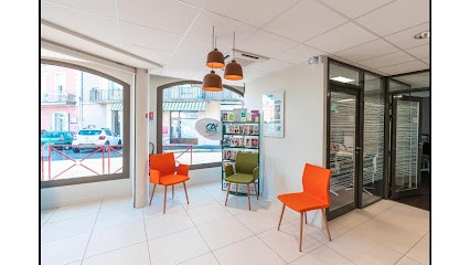 Crédit Agricole Centre France - Saint Germain Lembron, Banque à Saint-Germain-Lembron