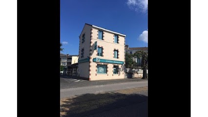 Crédit Agricole Centre Ouest, Banque à Saint-Junien