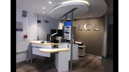 LCL Banque Et Assurance, Banque à Croix