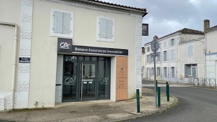 Crédit Agricole Charente-Maritime Deux-Sèvres, Banque à Loulay