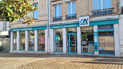 Crédit Agricole Centre Loire - Malesherbes, Banque au Malesherbois